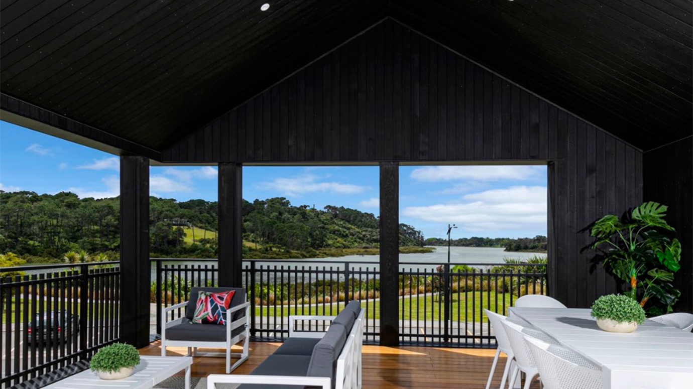 Hermpac Cedar Cladding and Firth Strata bricks